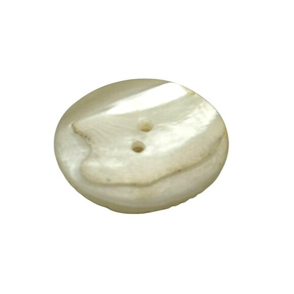 Vintage Carved Mother of Pearl Buttons Lot of 4, 28mm White Delicate and Lovely - Picture 6 of 6